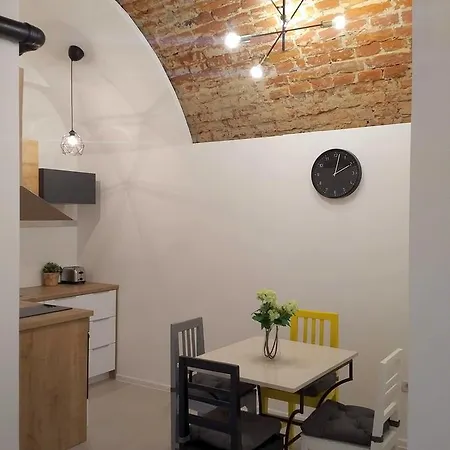 Apartment Chic